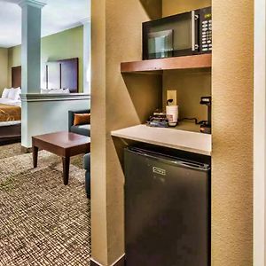 Queen Suite Two Queen Beds Accessible or Non-Smoking